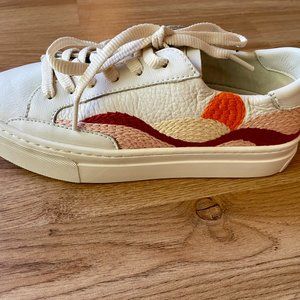 Soludos Embroidered Platform Sneakers Size 7